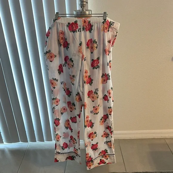Victoria's Secret Floral Pajama Pants GUC SZ XL LIGHTWEIGHT COMFORTABLE - Picture 1 of 8